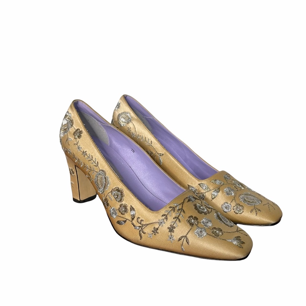 Retro heels